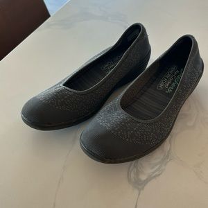 skechers memory foam shoes